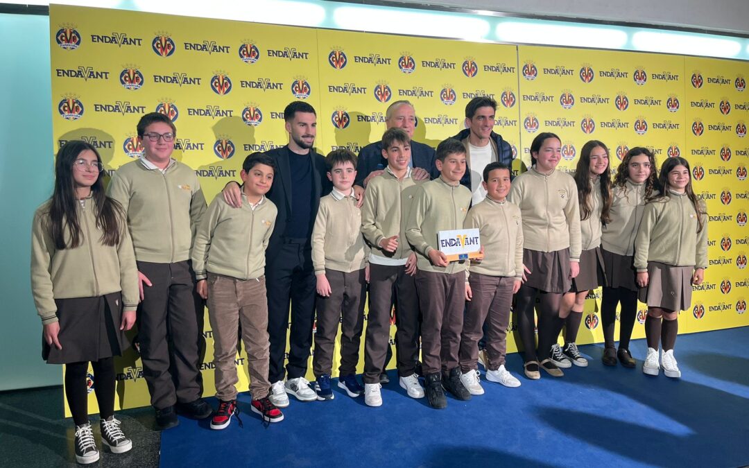 Reconeixement a 6é de primaria per part del Villarreal CF per batejar al dinosaure Groguetsaurio