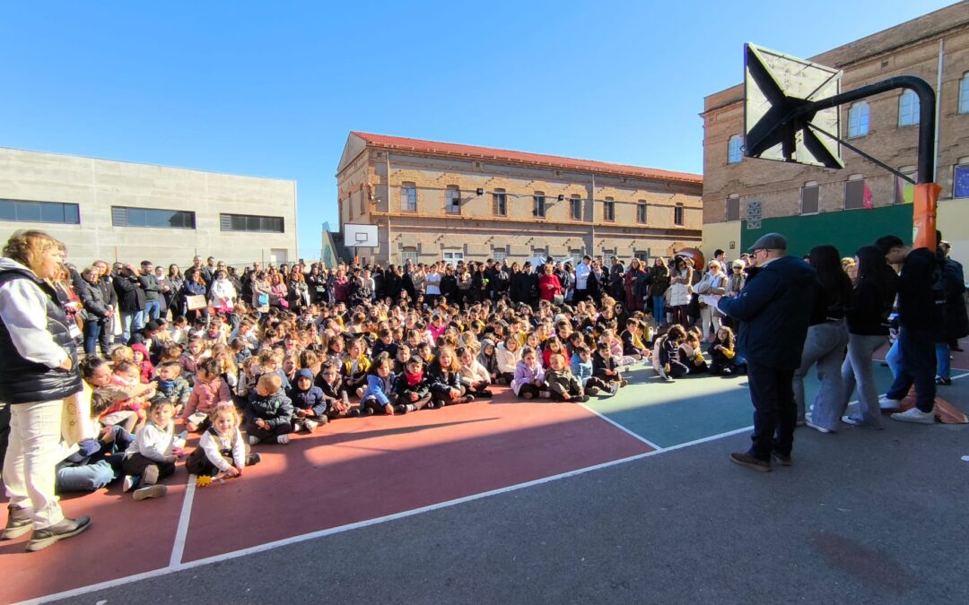 Mercadillo Solidario por la Paz a beneficio de la ONG Karit